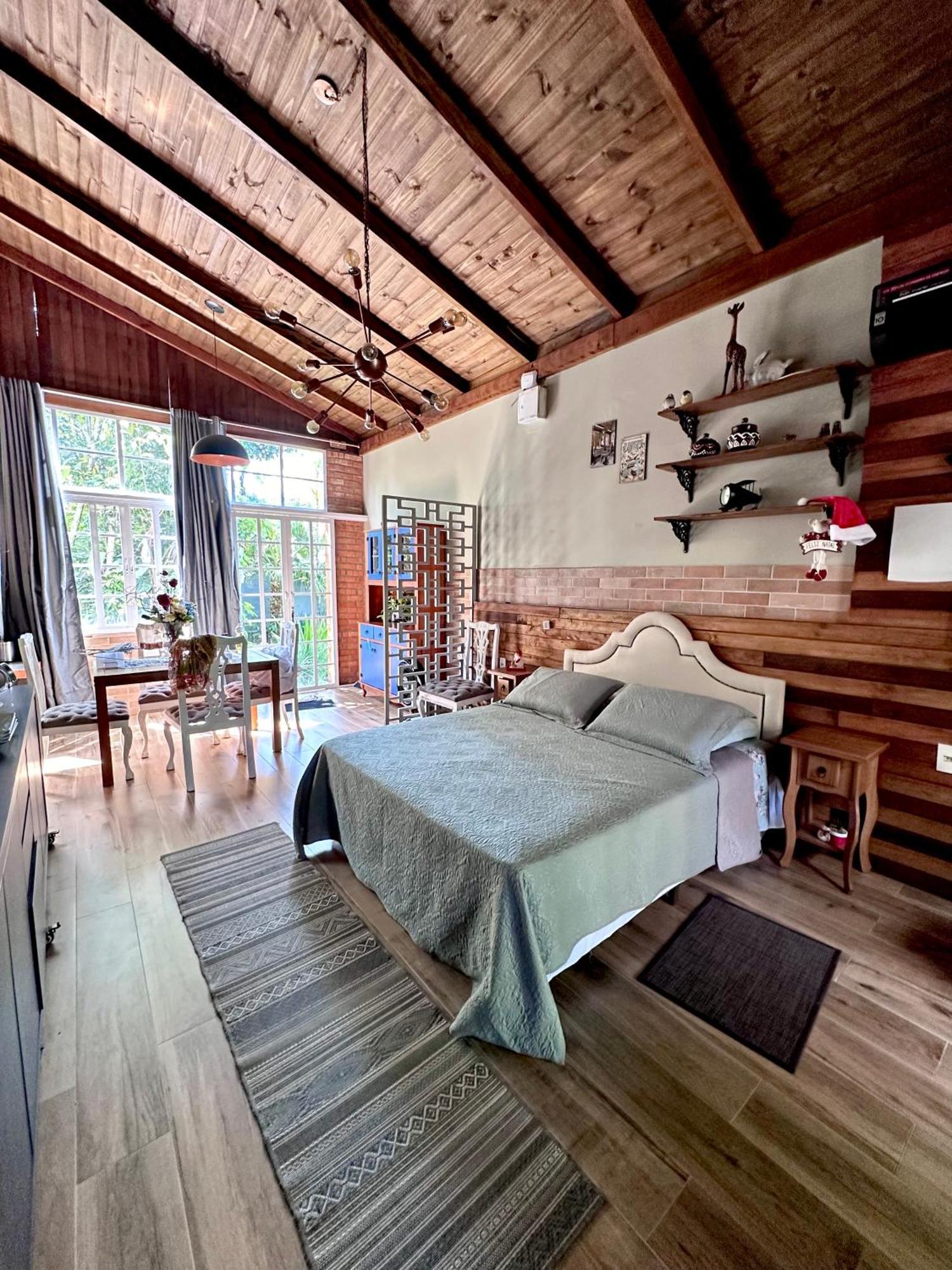 Arthi - Lindo Loft Recanto Dos Passarinhos Com Hidromassagem! *