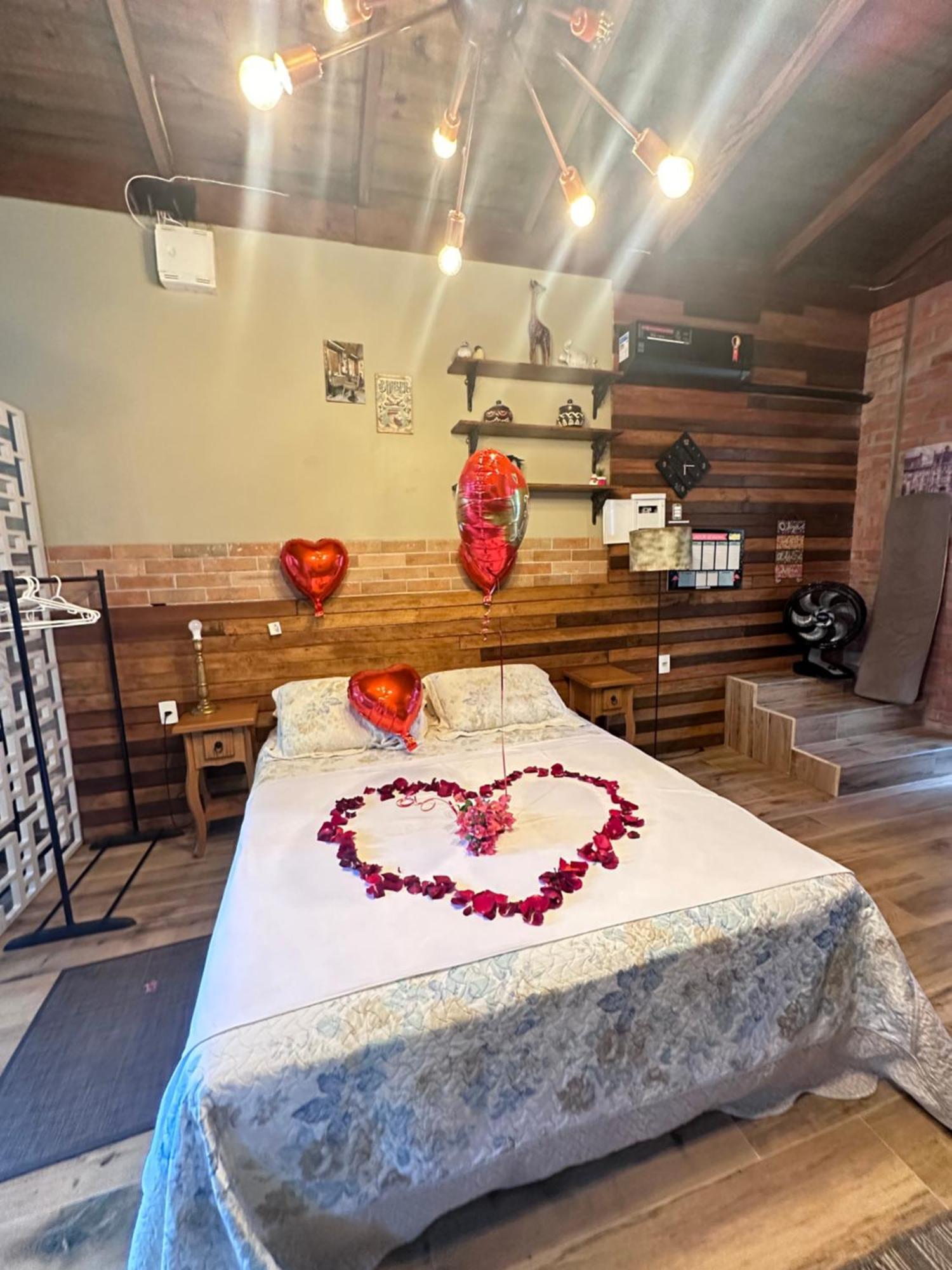 Casa de férias Arthi - Lindo Loft Recanto Dos Passarinhos Com Hidromassagem! *