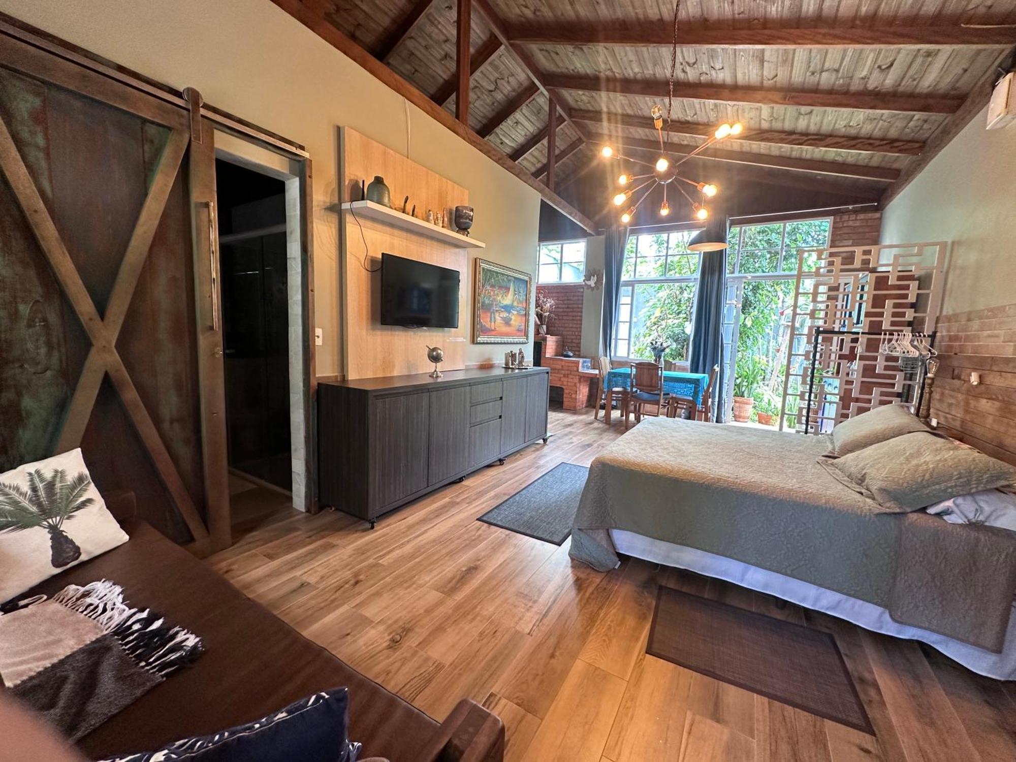 Arthi - Lindo Loft Recanto Dos Passarinhos Com Hidromassagem! Casa de férias Balneario Camboriu
