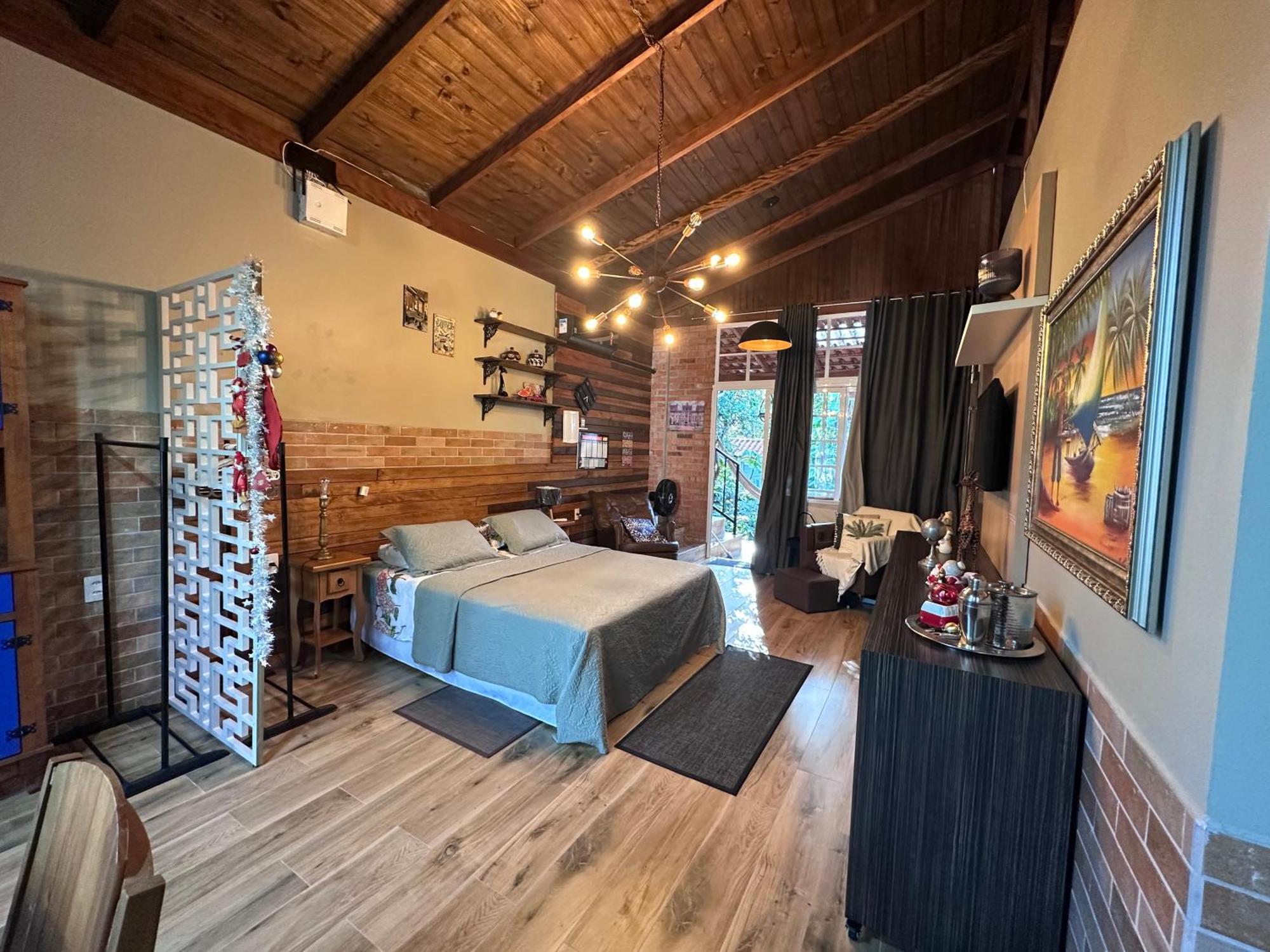 Arthi - Lindo Loft Recanto Dos Passarinhos Com Hidromassagem!