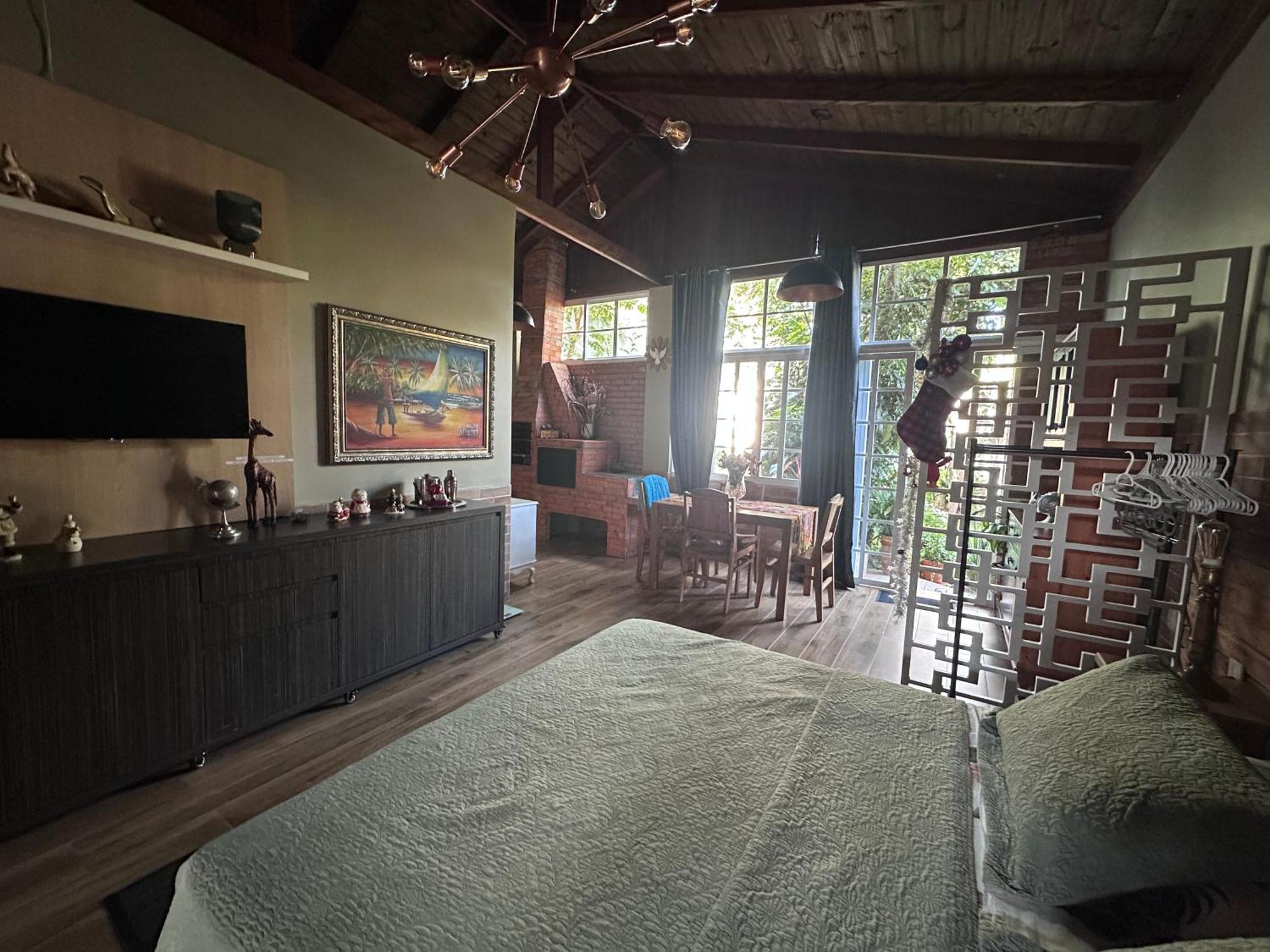 Casa de férias Arthi - Lindo Loft Recanto Dos Passarinhos Com Hidromassagem! *